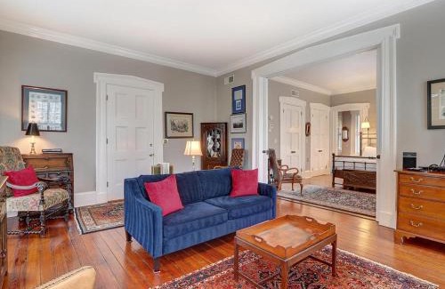 Historic Downtown Savannah House | Bird Baldwin Twelve Oaks