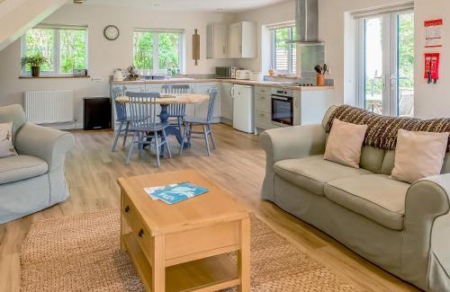 Irstead House | Bird Barn