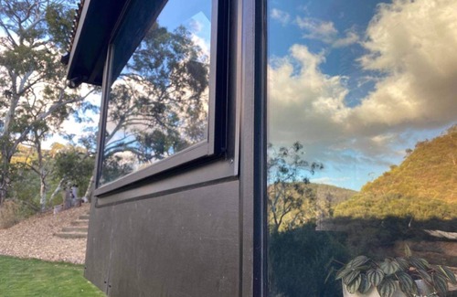 Horsnell Gully House | Bird - the Tiny House in the trees