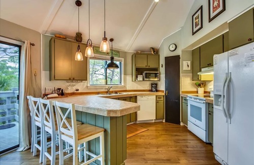 Sea Palm Village House | BIRD WATCHER IS PARADISE FOR A NATURE LOVER!