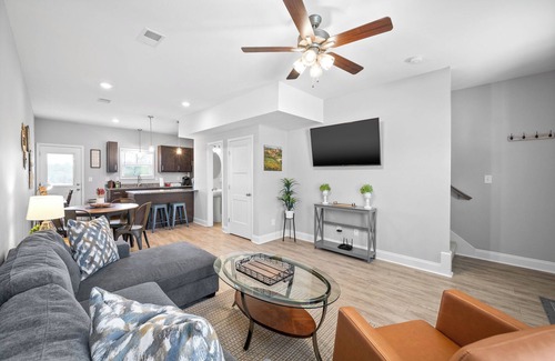 Clarksville Condo | Birdie's Nest on Golf Club (1625 Golf Club Ln)