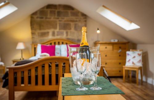 Matlock Apartment | Birds Nest, Romantic getaway with stunning views