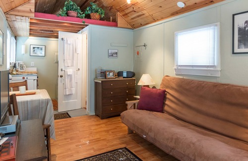 Saugatuck Cottage | Birky's Board Room Cottage on Butler St in Downtown Saugatuck