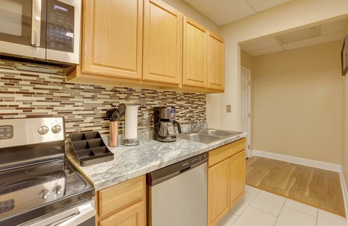 Glen Iris Apartment | Birmingham Apt: 2 Mi to UAB Campus
