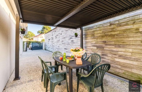 Biscarrosse Villa | Biscarrosse Bourg, jolie petite maison pour 4 personnes avec Terrasse et jardin