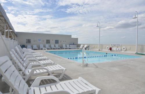 North End Hotel | Biscayne Suites