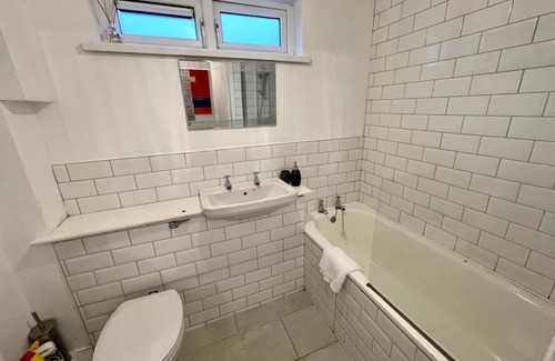 Londonderry Apartment | Bishop's Gate Apartment