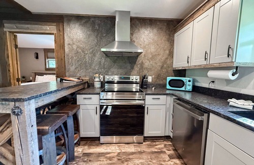 Whitefish House | Bison Ridge Cabin #3 | Pets Welcome | 3BR Getaway w/Hot Tub, Fire Pit & Grill | Sleeps 8!
