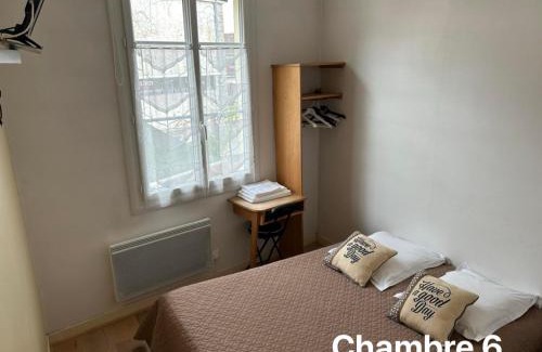 Tuffe Val de la Cheronne Hotel | Bistrot de L'abbaye