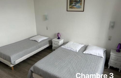 Tuffe Val de la Cheronne Hotel | Bistrot de L'abbaye