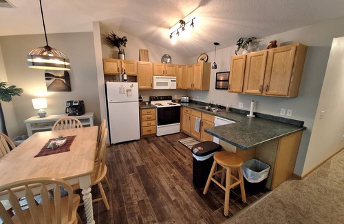 St Germain Condo | Black Bear Lodge 2 BR Condo on Little St. Germain Lake