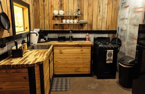 Powell Cabin | Black Ben Bear Cabin