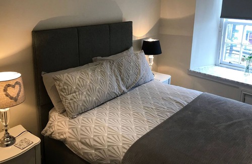 Cumbernauld Hotel | Black Bull with Rooms