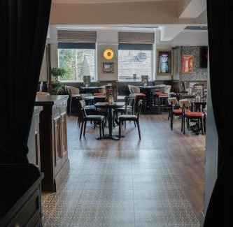 Bolton Hotel | Black Dog Inn