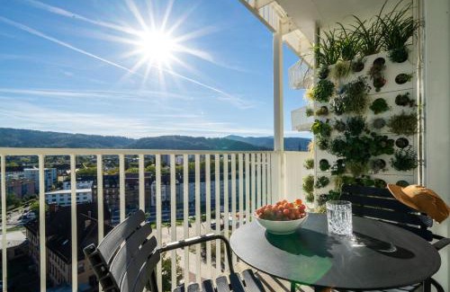 Bruhl-Guterbahnhof Apartment | Black F Tower - Serviced Apartments