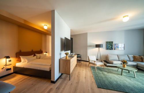 Bruhl-Guterbahnhof Apartment | Black F Tower - Serviced Apartments