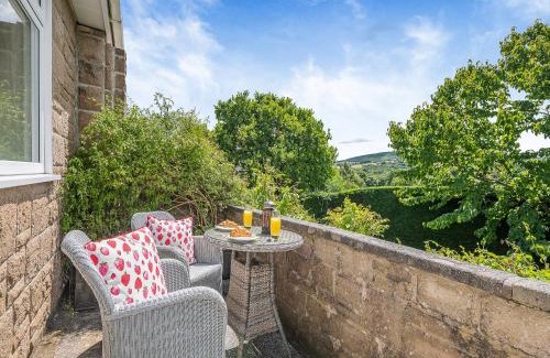 Newton Abbot Apartment | Black Hill View