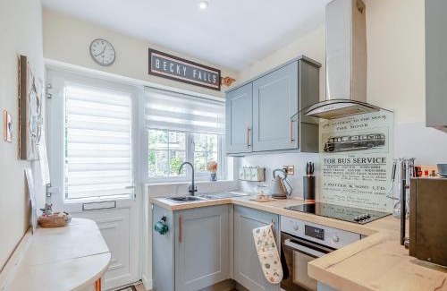 Newton Abbot Apartment | Black Hill View
