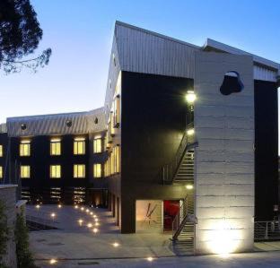 Suburbio IX Aurelio Hotel | Black Hotel