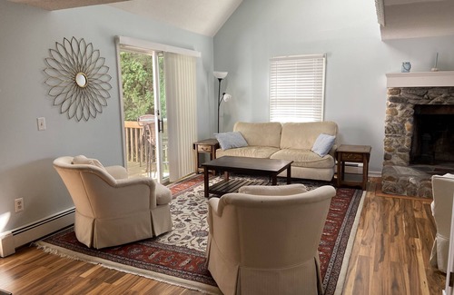 Niantic House | BLACK POINT Backwater Beauty