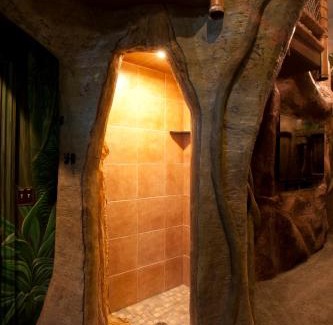 Pocatello Hotel | Black Swan Inn Luxurious Theme Rooms