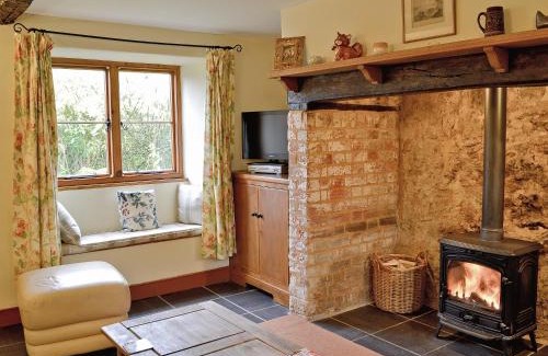 Stoke Abbott House | Blackberie Cottage - E2389