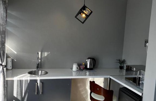 Soshanguve House | BlackRose Guesthouse