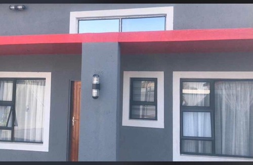 Soshanguve House | BlackRose Guesthouse