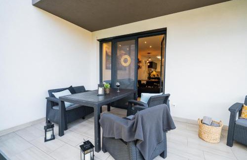 Siofok-Sosto Apartment | BlackWood '66 Apartman