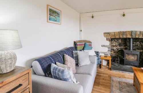 Llanllwchaiarn House | Blaenferwig