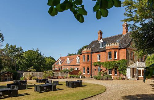 Holt House | Blakeney House