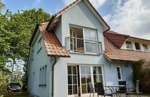 Lonvitz Apartment | "Blaues Haus"