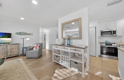 Sanibel Condo | Blind Pass E209 – Coastal Elegance Meets Island Serenity.