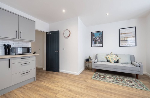 Belfast Apartment | Bliss Stay Belfast: 3 The Mount- FREE WIFI 2 Bedrooms