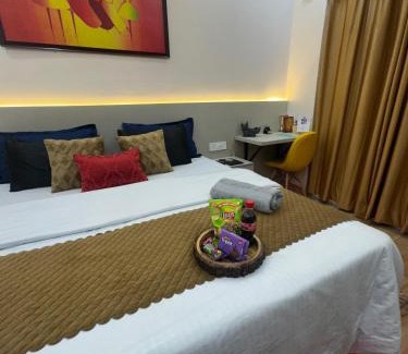 Greater Noida Apartment | Bliss Suites - Near Expo Mart, Gr Noida, Most Hygienic Stay