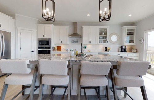 Crystal Beach House | Blissful by the Sea: 4 BR, 3.5 BA House in Port Bolivar, Sleeps 12