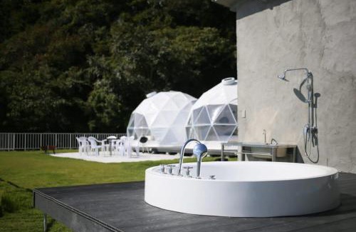 Kurahashi House | bLOCAL Sugawa House - Exclusive Beach Front Domes