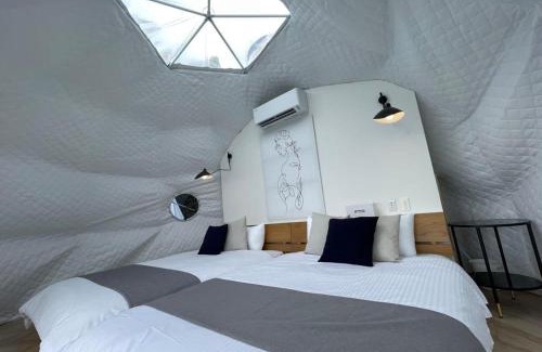 Kurahashi House | bLOCAL Sugawa House - Exclusive Beach Front Domes