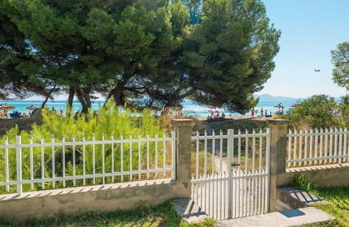 Alcudia Apartment | Block 3 Apartment 3 with direct access to the beach in Alcudia.