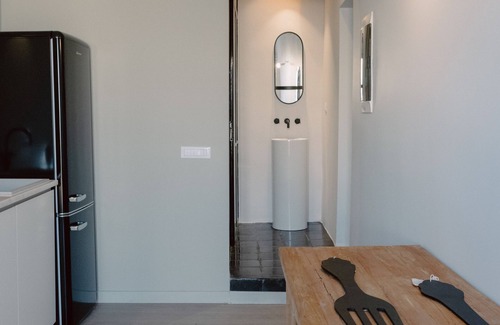 Ermoupoli Apartment | Block Game Syros Island