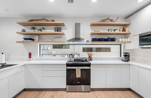 Indian Rocks Beach House | Blocks from the Beach with Pool and Golf Cart!