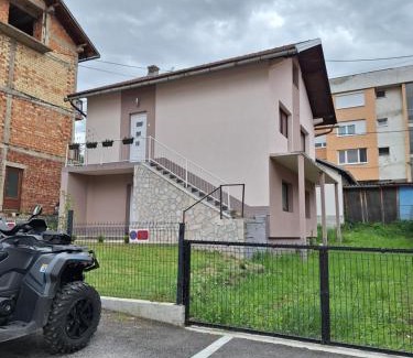 Republika Srpska Apartment | Bloom