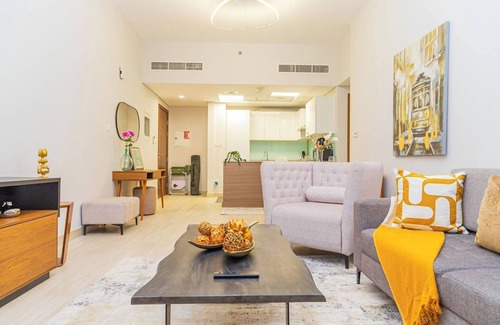 Jadaf Apartment | Bloomfields Splendid 1BR in Al Jaddaf