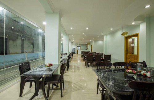 Kumily Hotel | Blooming Paradise