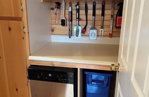 Blooming Point Cottage | Blooming Point Beauty on Tracadie Bay. Family & dog-friendly waterfront cottage!