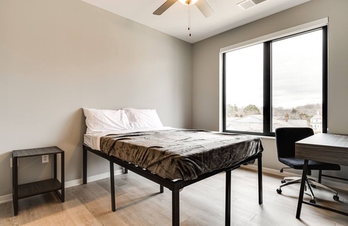 Bloomington Apartment | Bloomington Apartment: Great for Remote Workers!