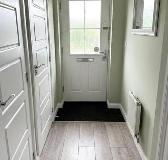 Shrewsbury House | BLOSSOM LODGE - Spacious 3 Bed Property with Large Garden Space