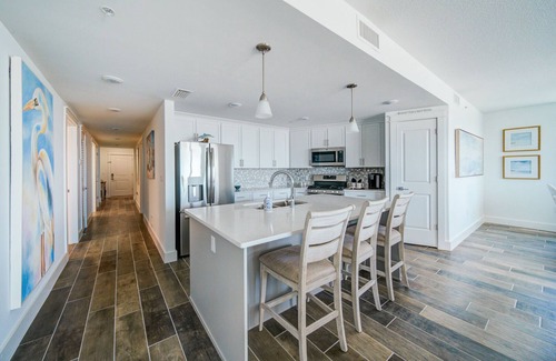 Fort Walton Beach Condo | Blu 201 ~ Luxury End-Unit w/3 Master Suites & Amazing Oceanfront Views ~ Sleeps 10