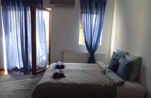 Vozdovac Apartment | Blue Apartment