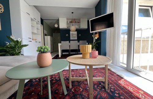 Matiçan Apartment | Blue & Bright Central